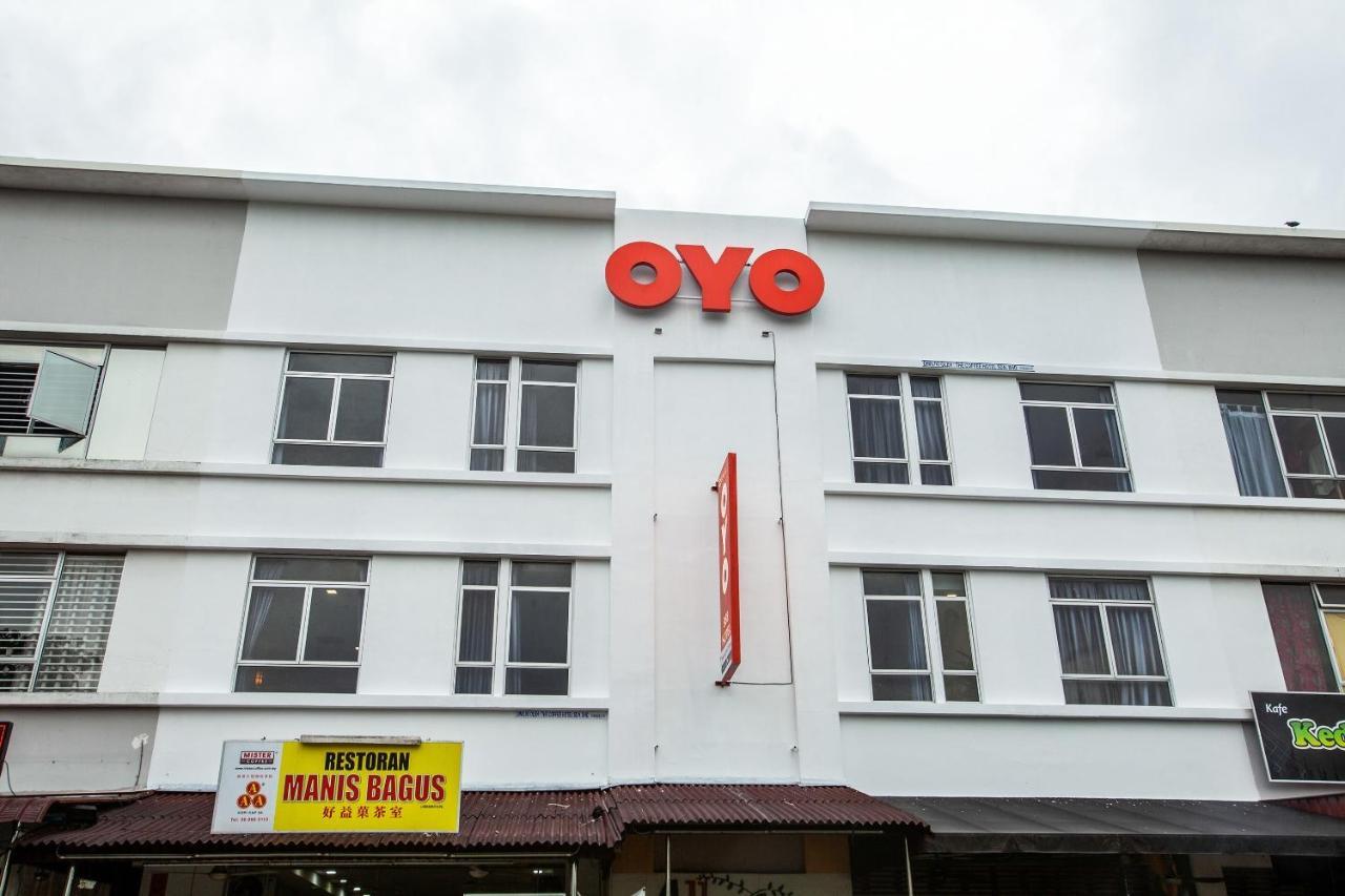 Oyo 89631 988 Hotel 新山 外观 照片