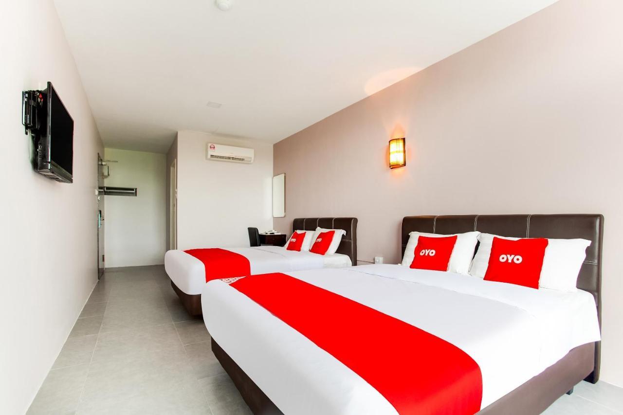 Oyo 89631 988 Hotel 新山 外观 照片