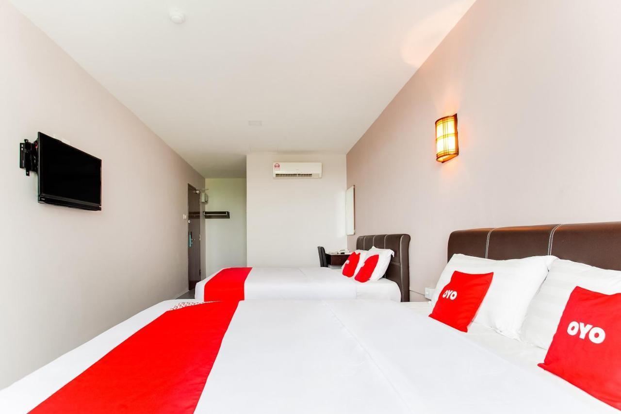 Oyo 89631 988 Hotel 新山 外观 照片